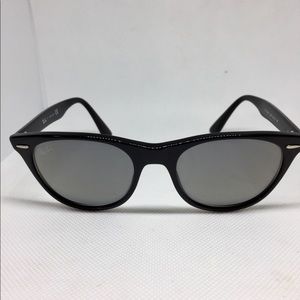 Ray-Ban 2185-V 2000 50mm Small Frame